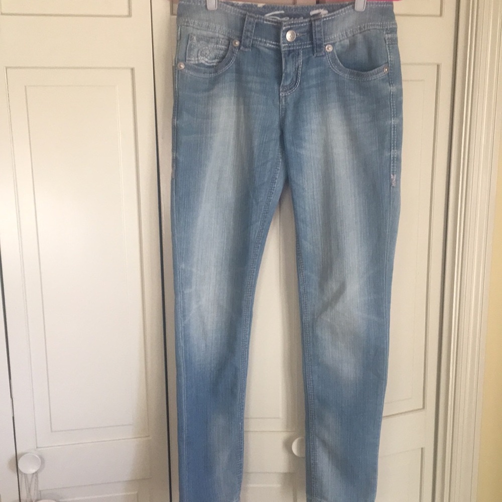 Seven7 Light Wash Skinny Jeans Size 4